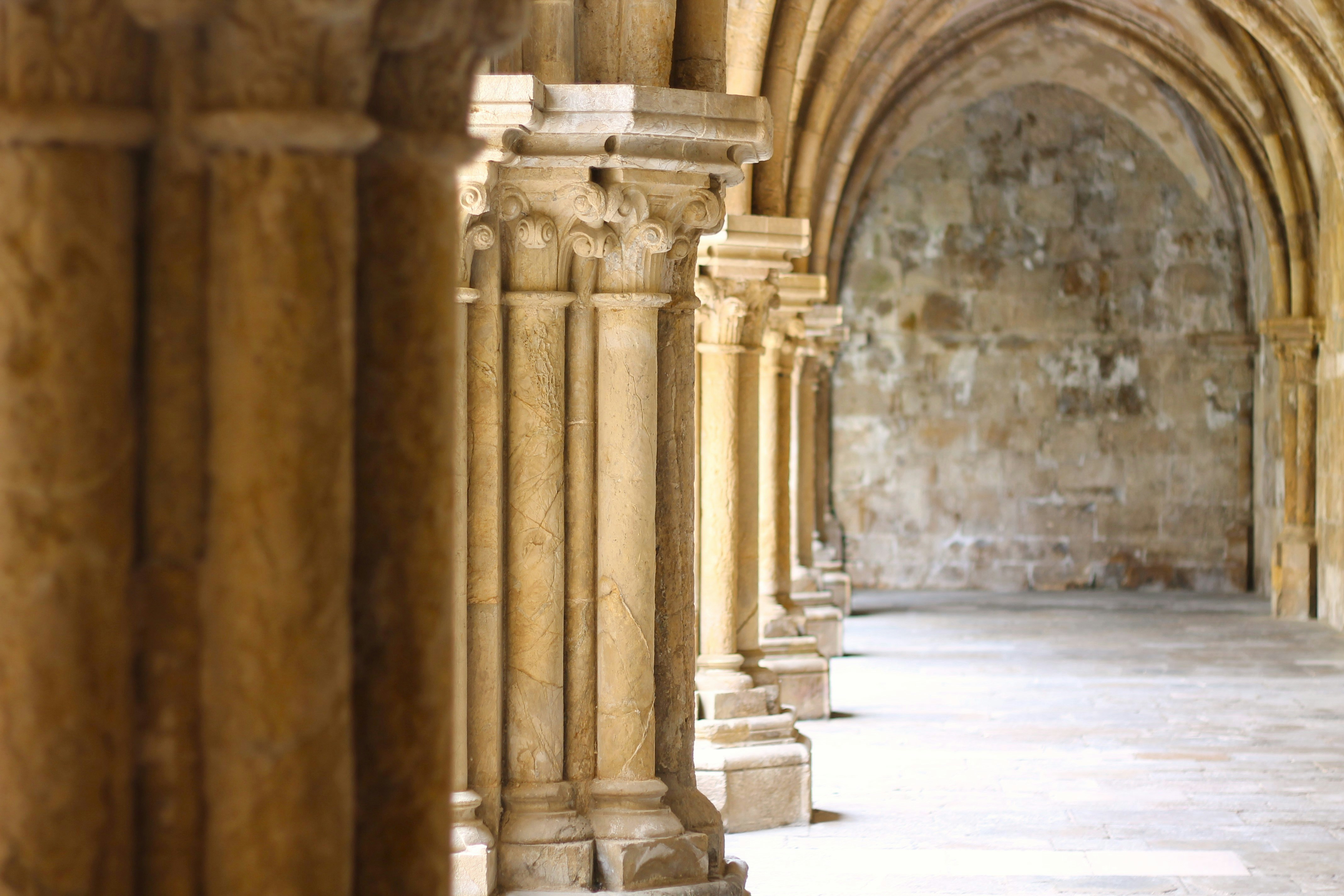 Details of the arches at Sé de Coimbra.